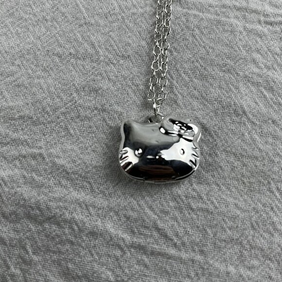Hello Kitty Jewelry - Hello Kitty necklace in silver